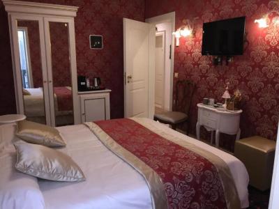 Romantic Escapade in Venice - 43