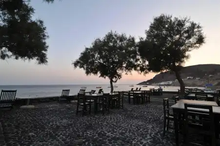 Akrotiri - 6