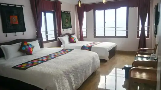 Black H'mong View - 25