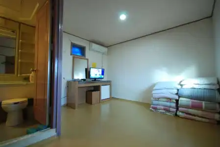 Beewon Guest House - Hostel - 6