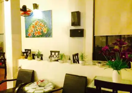 Ruby Bistro - 12