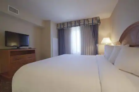 Hilton Garden Inn Albuquerque / Journal Center - 3