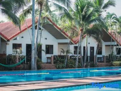 Dolphin Bay Beach Resort - 271