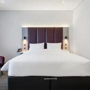 Premier Inn Dubai International Airport - 42