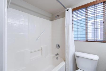 RiverPointe Napa Valley Resort - 6