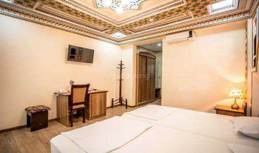 Royal Bukhara Boutique - 11