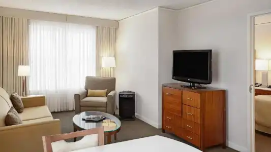 InterContinental Suites Cleveland by IHG - 30