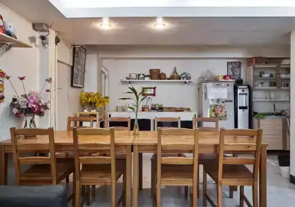 Asoke Montri Hostel - 13