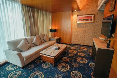 Peninsula Grand - 71