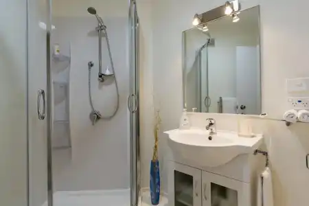 Seascape Villa B&B - 31