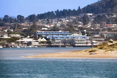 Blue Sail Inn - 12