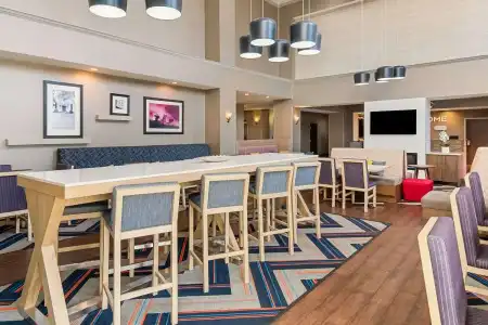 Hampton Inn & Suites Abilene I-20 - 21