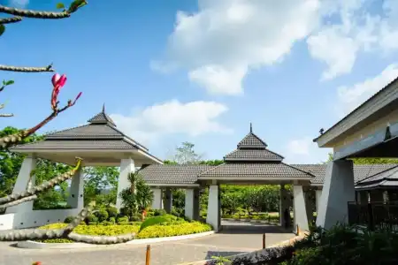 Novotel Chumphon Beach Resort & Golf - 4