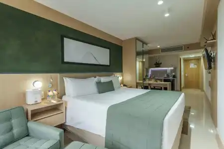 Cullinan Hplus Premium - 218