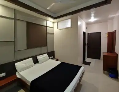 Royal Regency Lodge - 2