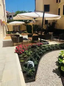 Santa Croce Boutique - 11