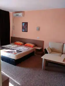 Fits Guest House - 1