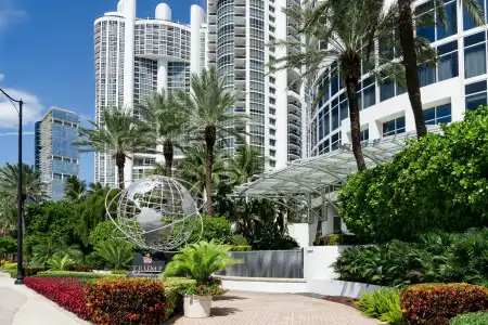 Trump International Beach Resort Ocean View 1,100 sf 1 Bed 1Bth - Privately Owned - 33