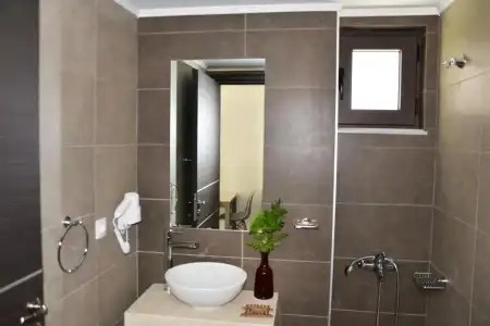 Ledra Maleme - 58