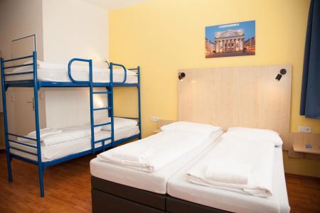 a&o Aachen Hauptbahnhof - Hostel - 1