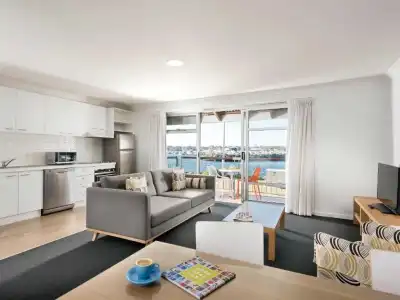 Be. Fremantle - 111