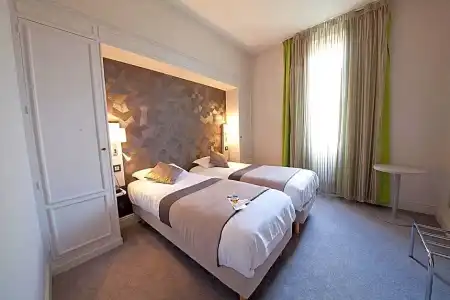 Hôtel Albert Elisabeth Gare SNCF - 30