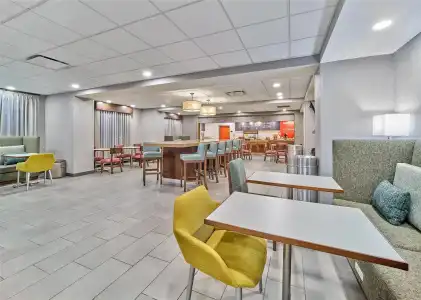 Hampton Inn Omaha Midtown-Aksarben Area - 33