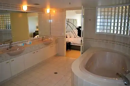 Belle Maison Apartments - 123