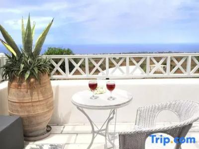 Muses Cycladic Suites - 127