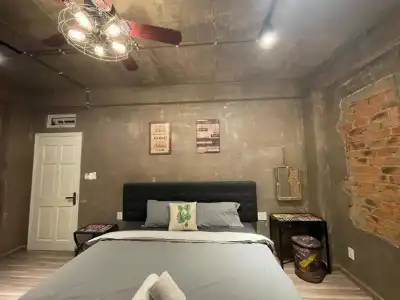 Lucas Inn - 58