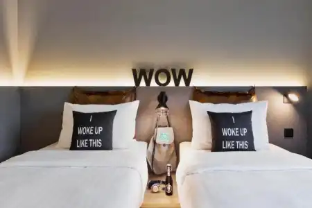 Moxy Lausanne City - 2