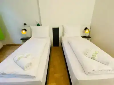Bestprice Aachen Hauptbahnhof - 20