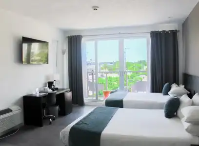 MB, Trademark Collection by Wyndham - 75