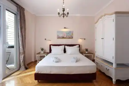 V1935 Luxurious Apartments - 68