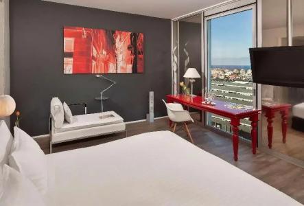 Meliá Barcelona Sky - 55