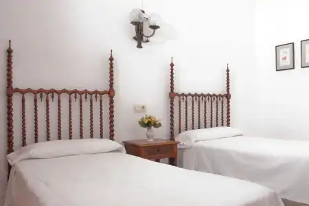 Hostal Ca's Bombu - 4