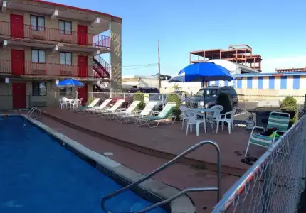 Cloud 9 Inn - 6