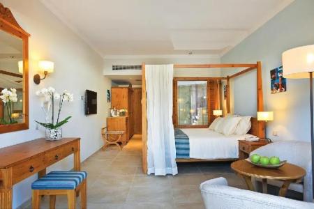 Olympic Lagoon Resort Paphos - 43