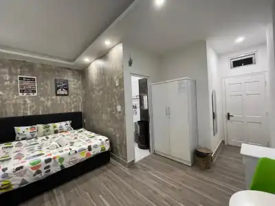 Lucas Inn - 68