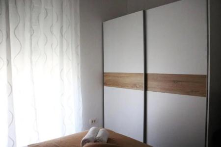 Corner - 81