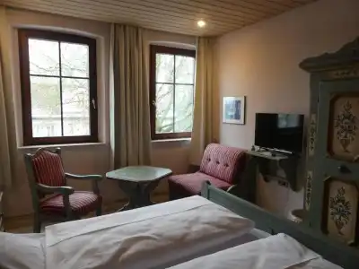 Bayerischer Hof - 46