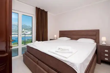 Open Sea Luxury Apartments - 39