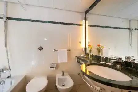 PLAZA Premium - 9