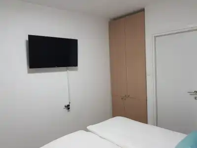 Airport Guest House - 47