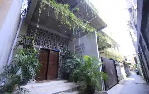 Pawon Cokelat Guesthouse - 0
