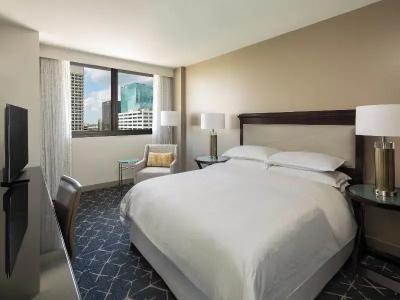 Sheraton Norfolk Waterside - 64