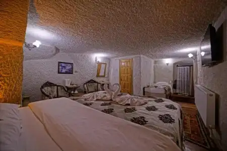Melek Cave - 70
