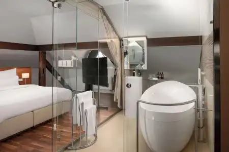 Harvey Spa - 60