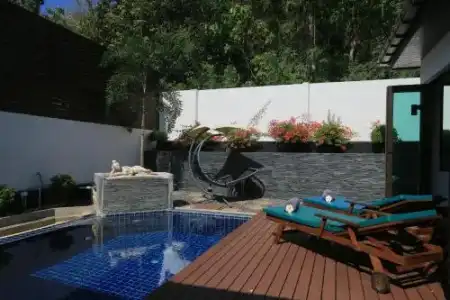 Naiharn Beach Villa - 13