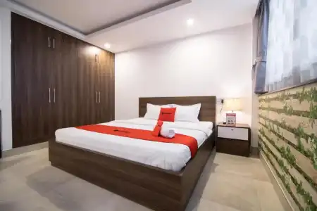 RedDoorz Premium near Hang Xanh - 4